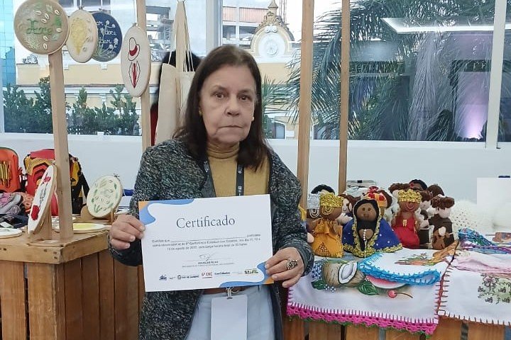 Rede Dom Hélder se despede da diretora Carmen Lúcia