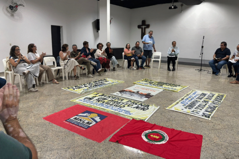 Rede Dom Hélder participa de reunião sobre políticas de moradia no Rio de Janeiro